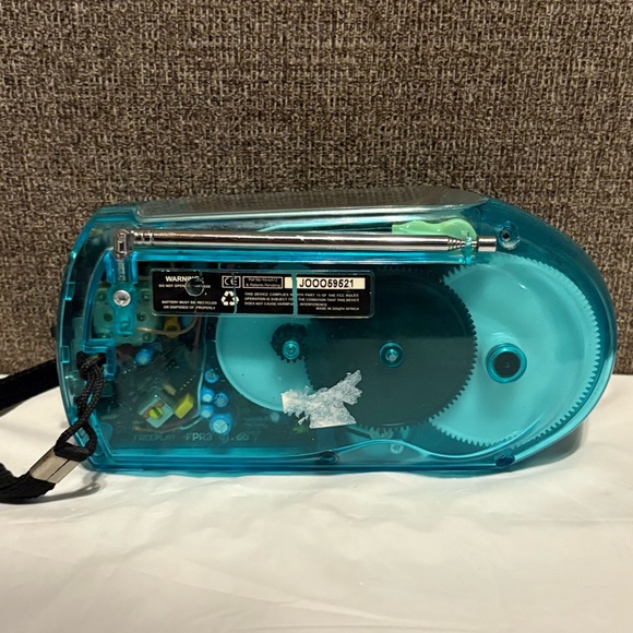 Freeplay Plus Self Powered AM/FM Radio Solar Power Tested Works Translucent - Picture 2 of 8